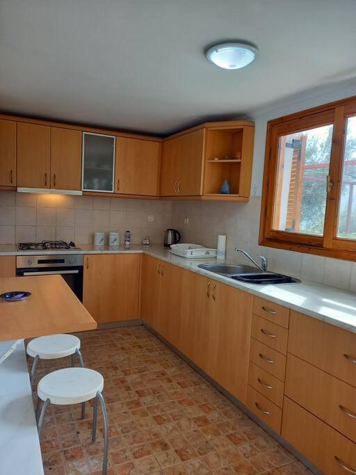 Ferienwohnung Porto Vito Aigosthena Exterior foto